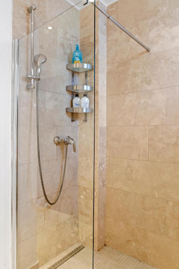 City Heart Retreat Elegant Apartment Bucureşti Eksteriør bilde