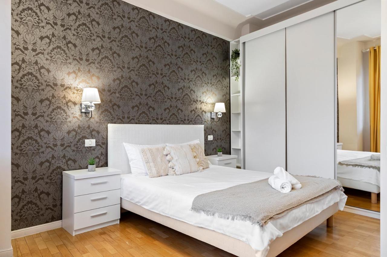 City Heart Retreat Elegant Apartment Bucureşti Eksteriør bilde