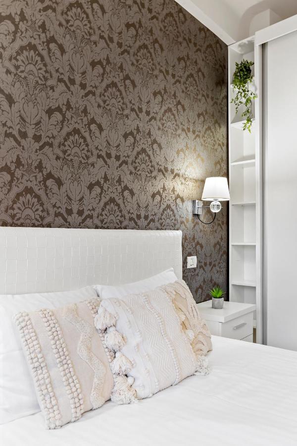 City Heart Retreat Elegant Apartment Bucureşti Eksteriør bilde