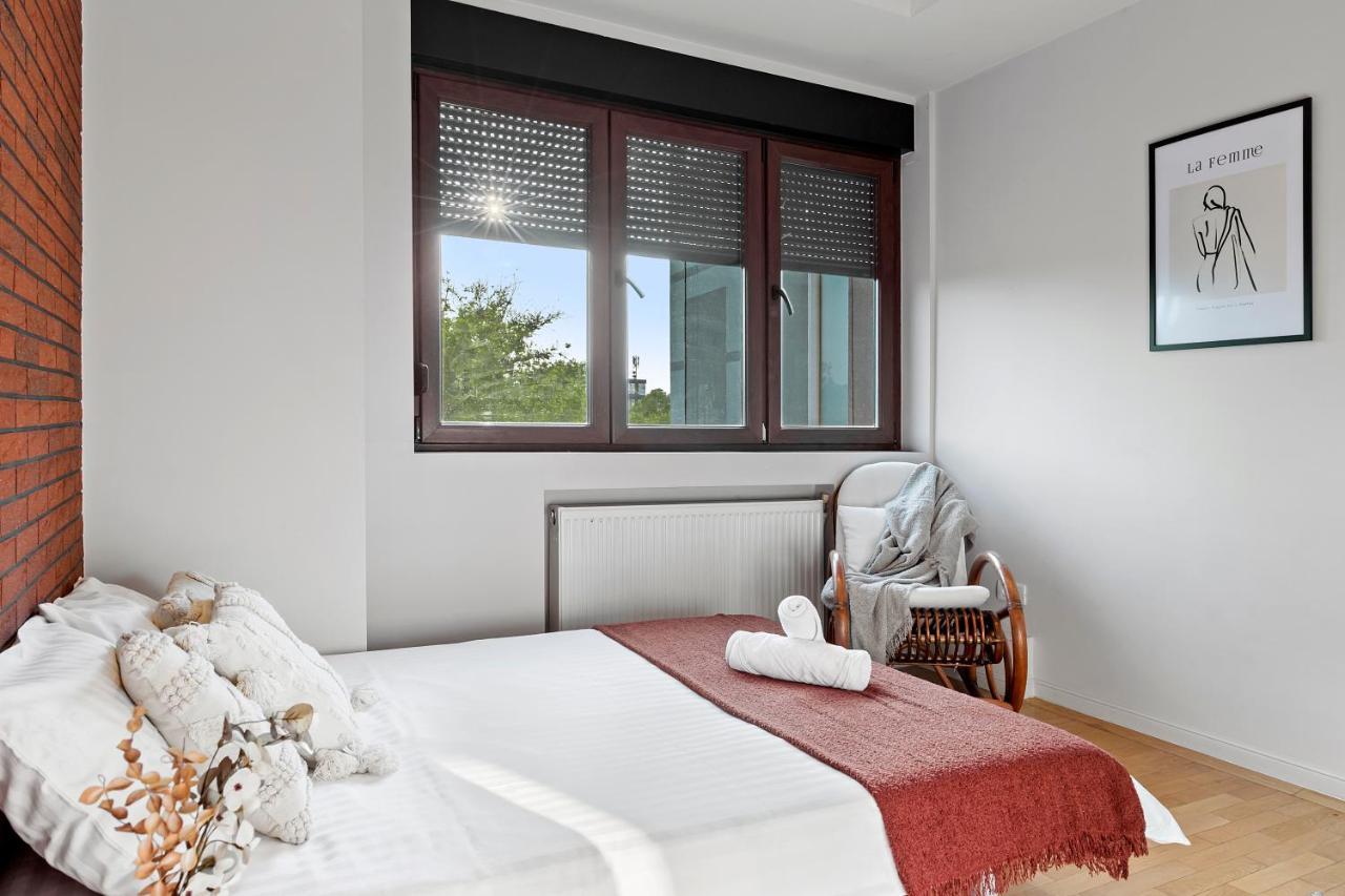 City Heart Retreat Elegant Apartment Bucureşti Eksteriør bilde