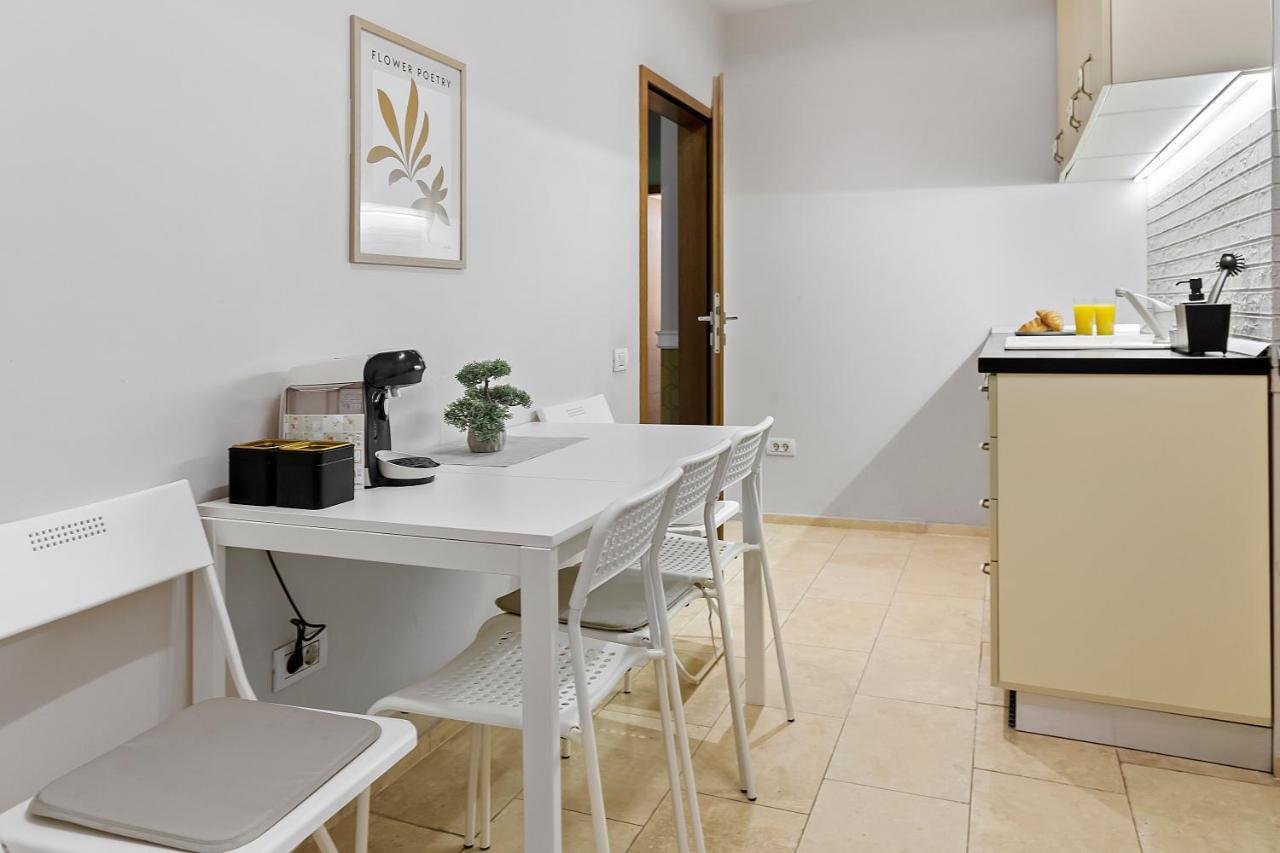 City Heart Retreat Elegant Apartment Bucureşti Eksteriør bilde