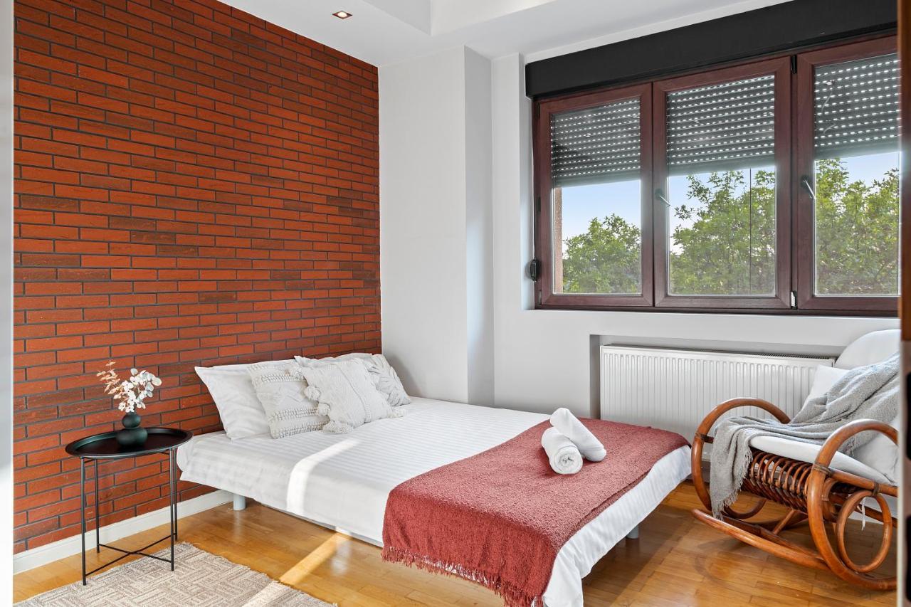 City Heart Retreat Elegant Apartment Bucureşti Eksteriør bilde