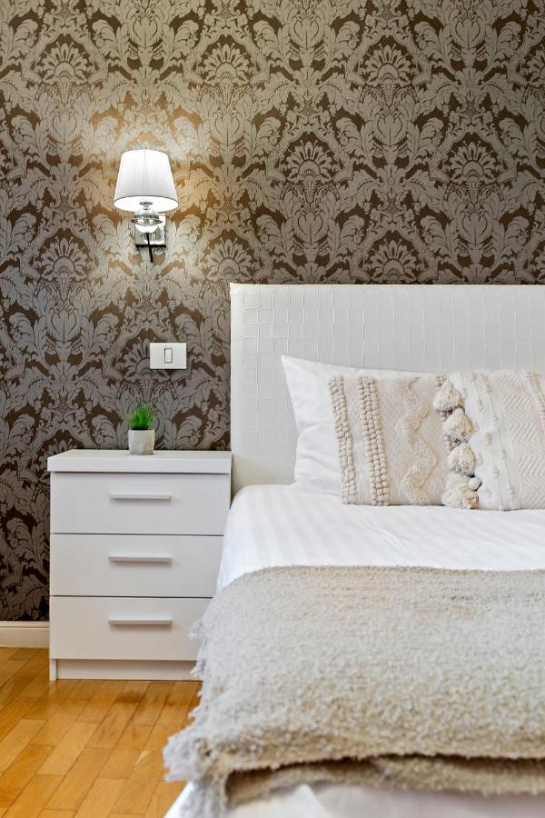 City Heart Retreat Elegant Apartment Bucureşti Eksteriør bilde